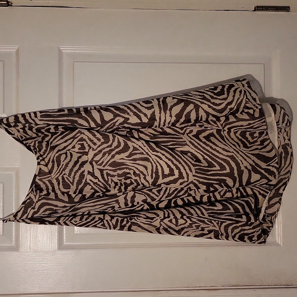 Le Suit 12 Petite - Picture 2 of 3